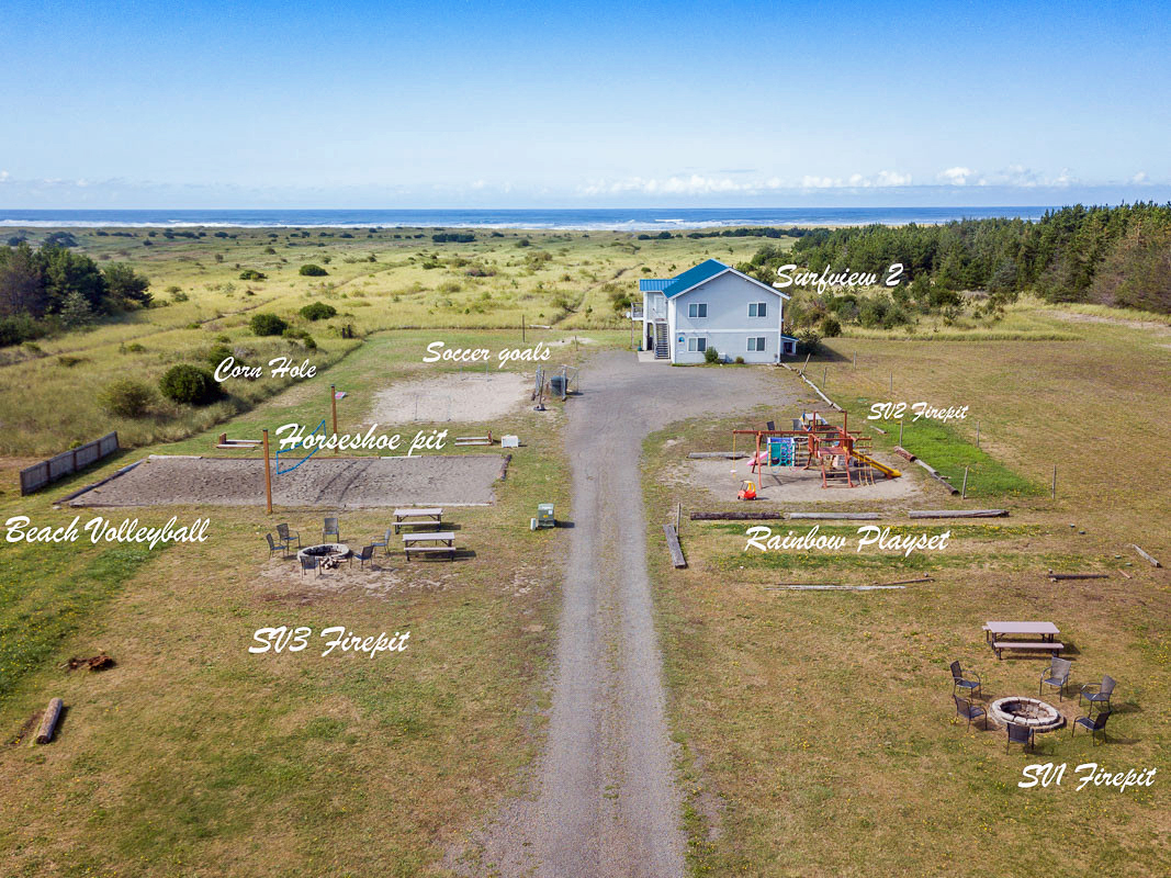 Long Beach Wa lodging Surfview 1,2 and 3 shared outdoor play area