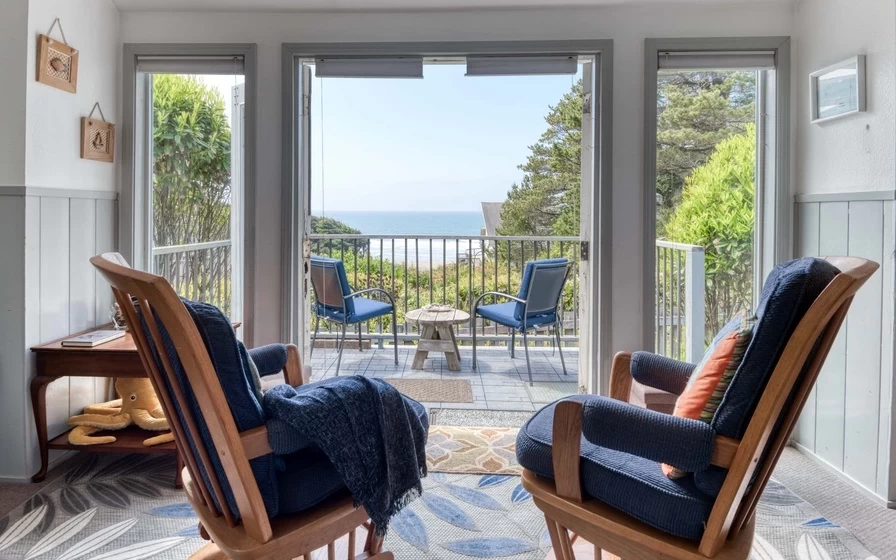 Breeze Cottage, Lincoln Beach — photo 1