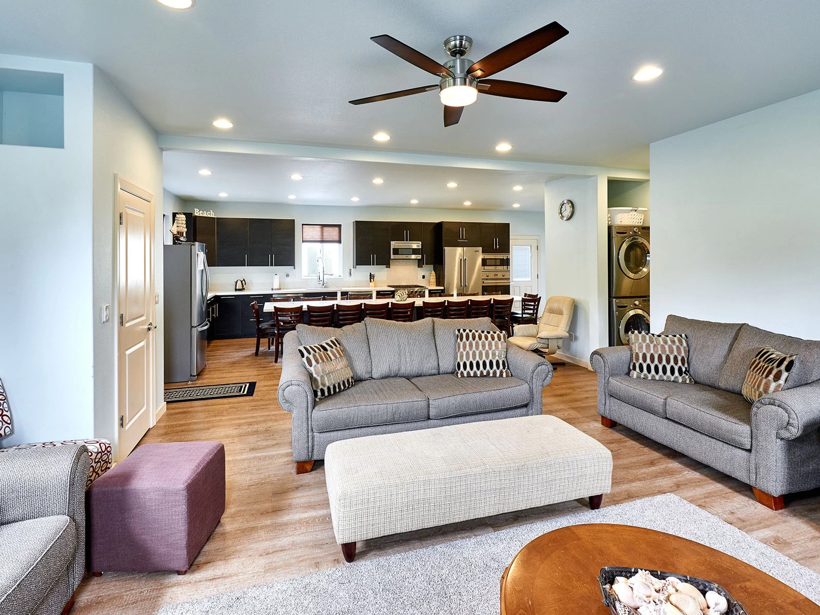 Lincoln Beach & Surfers Beach Retreats — photo 4