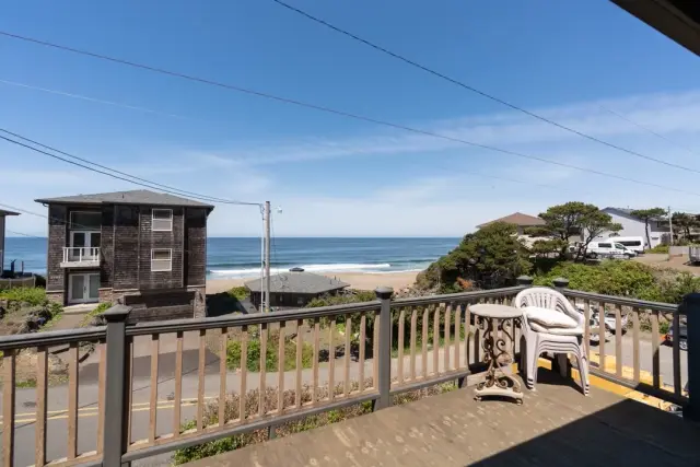 Neptune Beach — photo 1