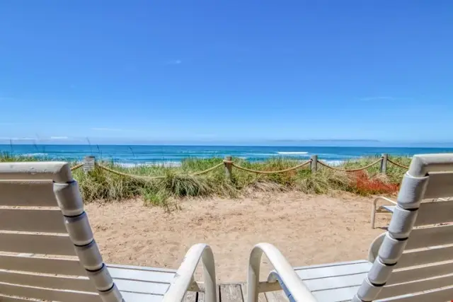 Breakers Beach House #5 — photo 1
