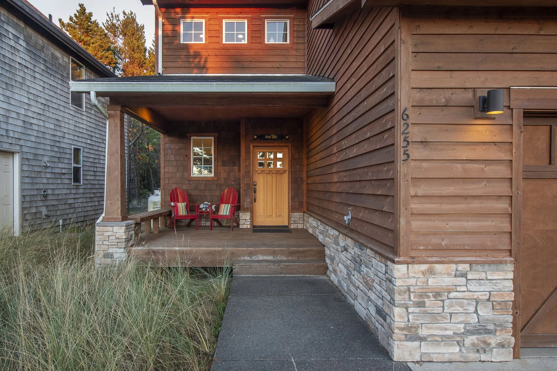 Covered entry porch