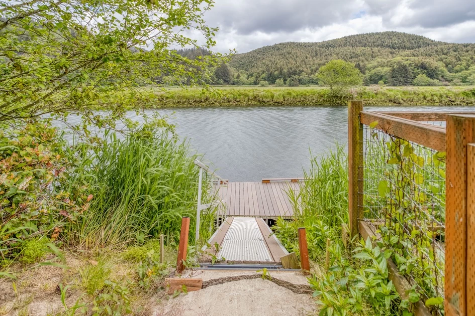 Lakeside dock access