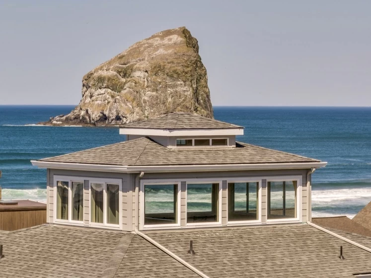 Pacific Watch — photo 1