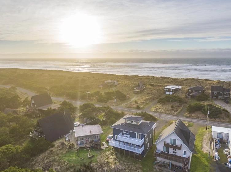 Sunset Shores — photo 3