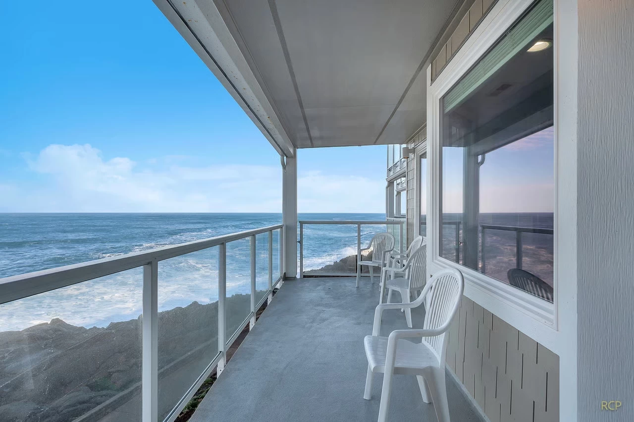 Thunderspray Villa — photo 1