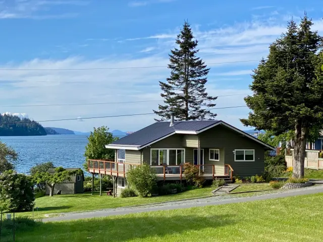A Home On The Harbor — photo 1