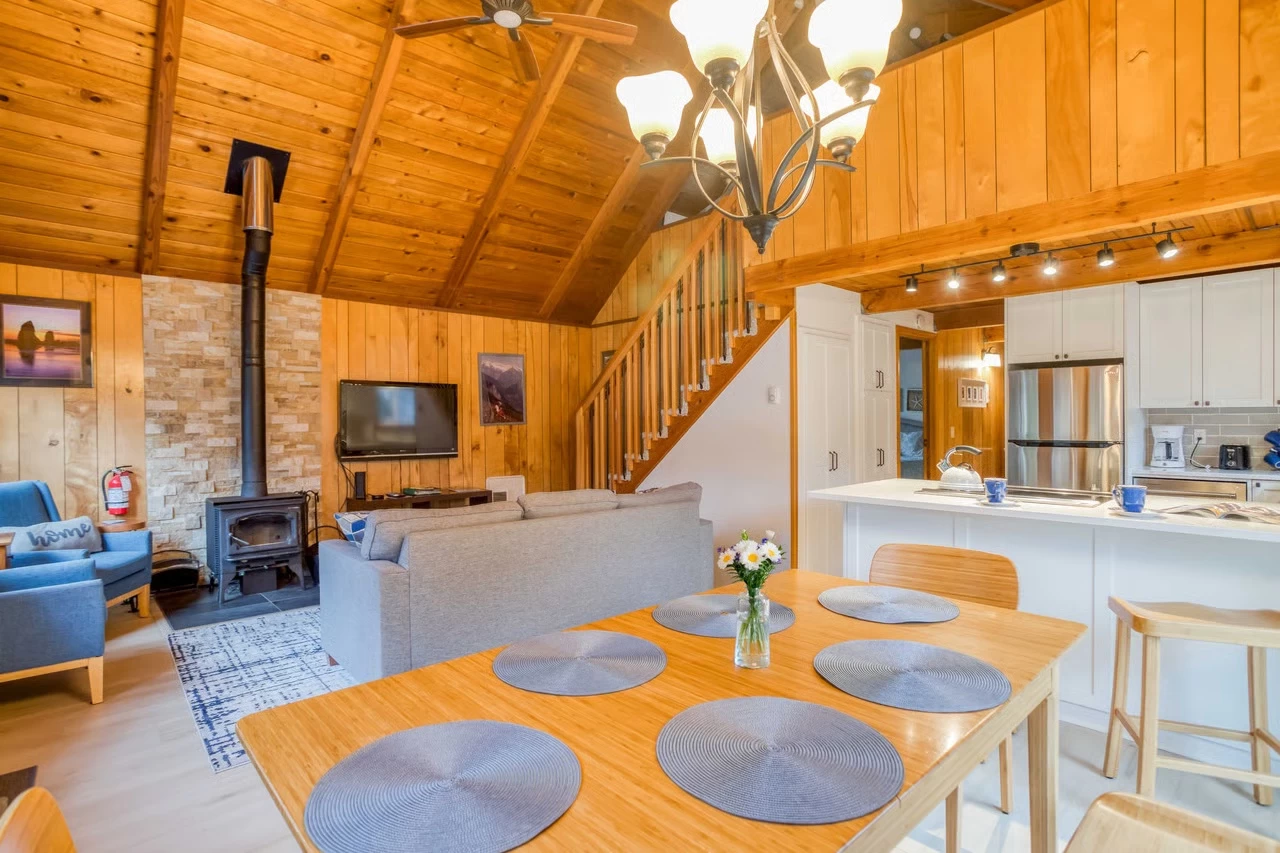 Play Chalet — photo 2