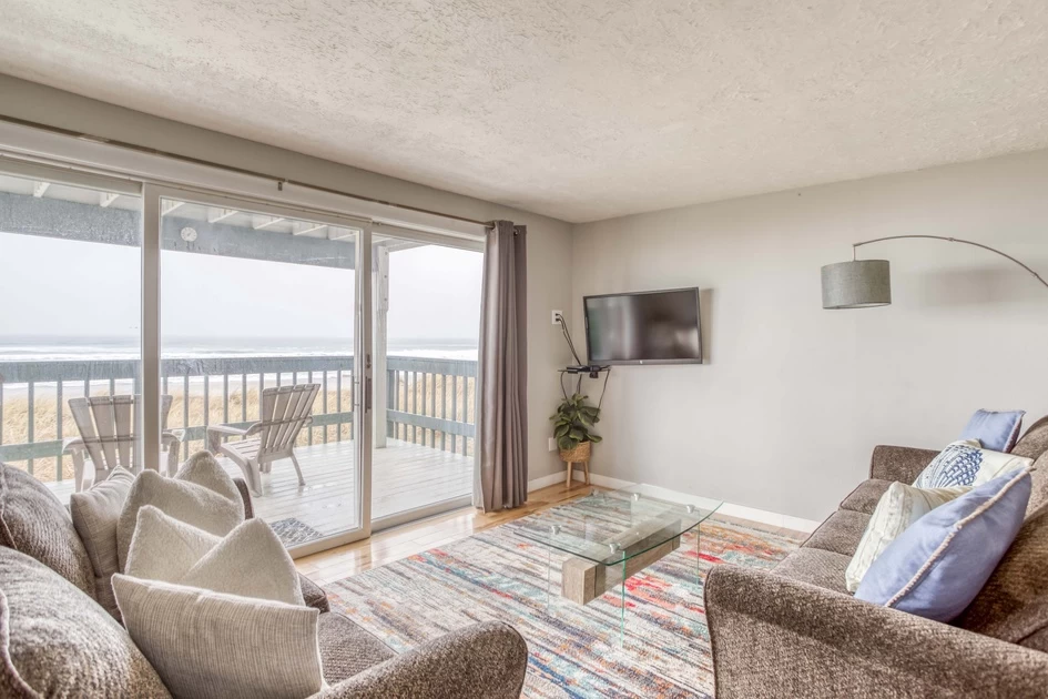 Whale Watcher Condo 1 — photo 3