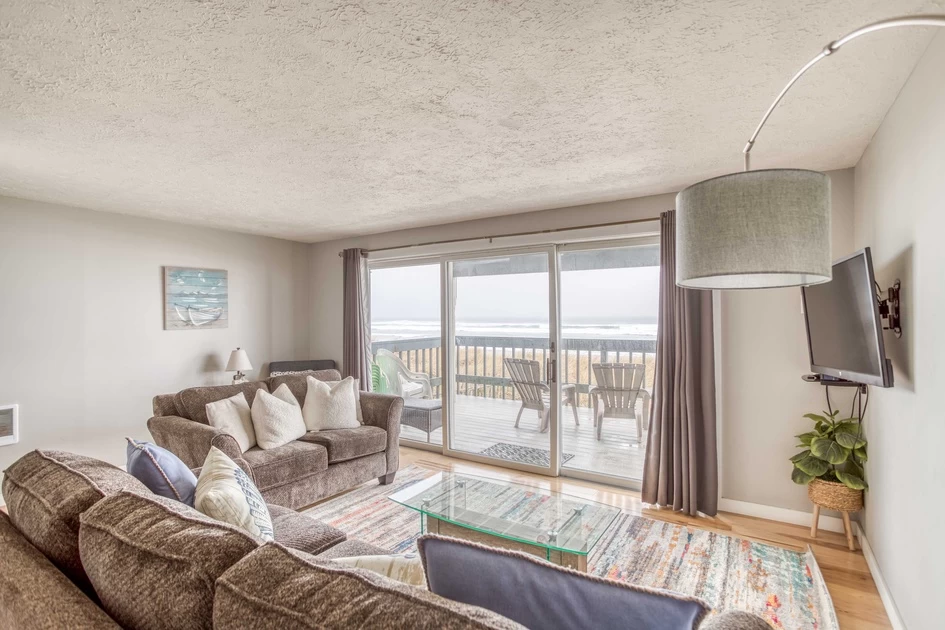 Whale Watcher Condo 1 — photo 2
