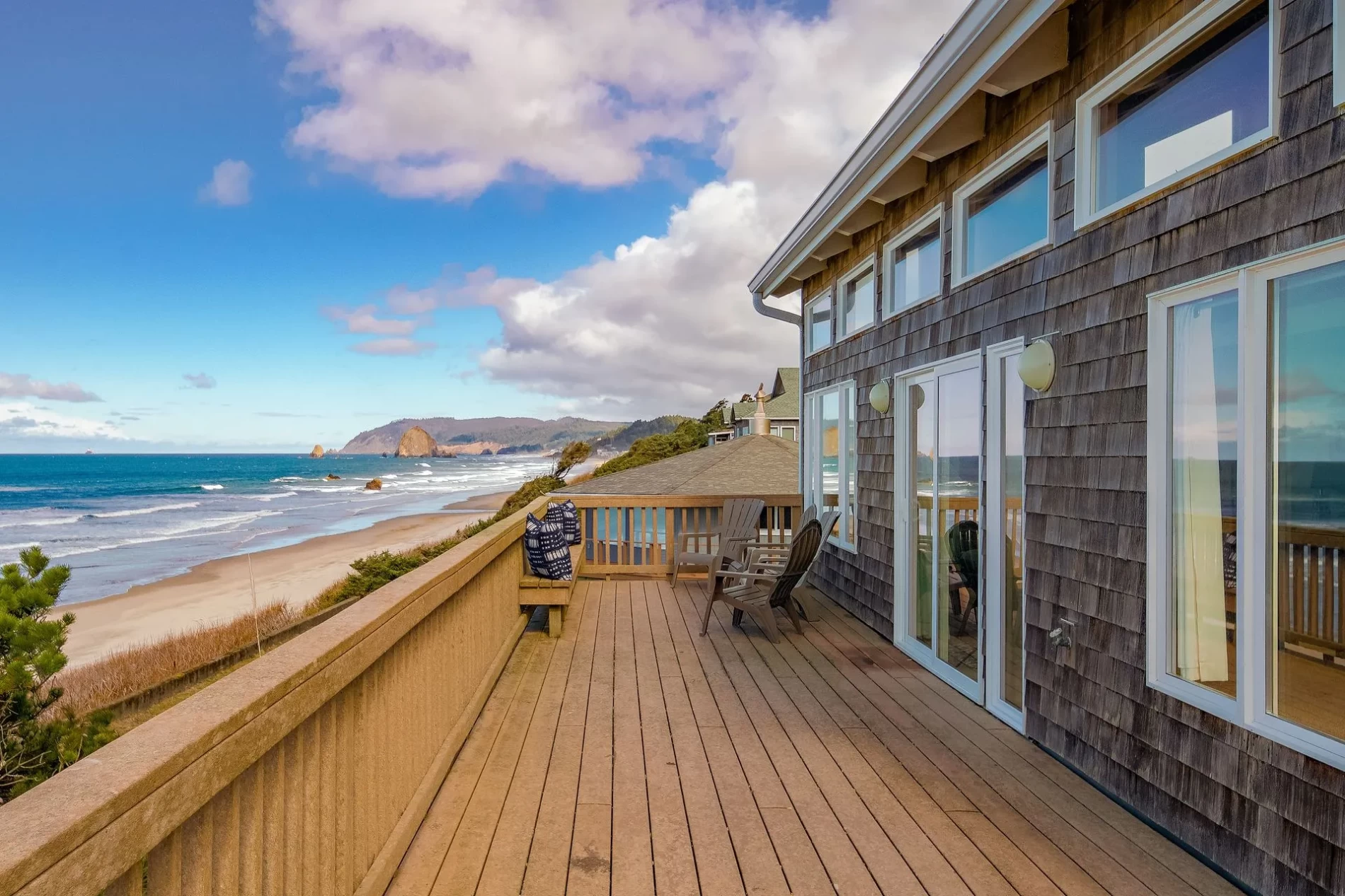 Pacific House — photo 2