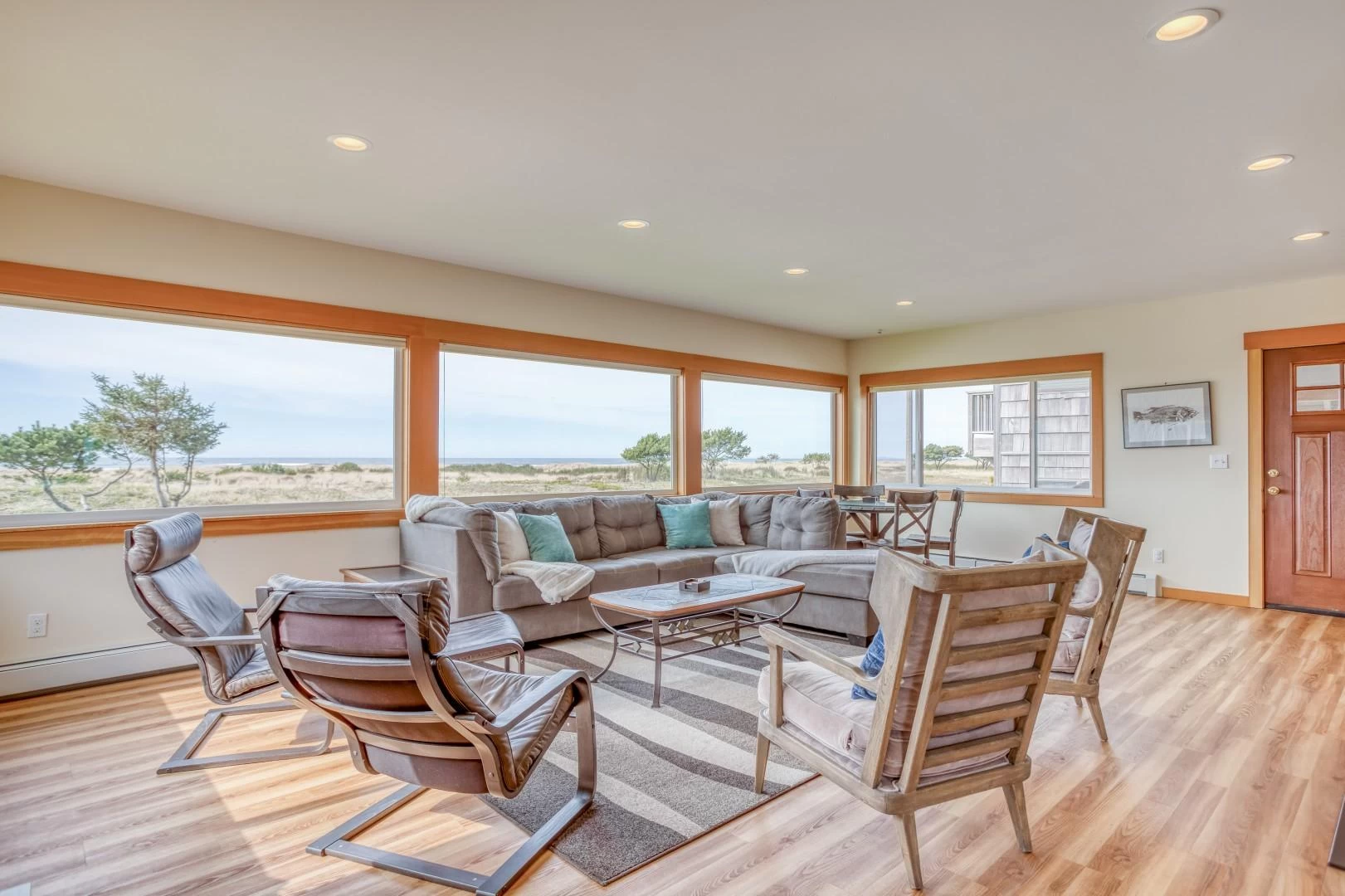 Oceanfront Getaway — photo 4