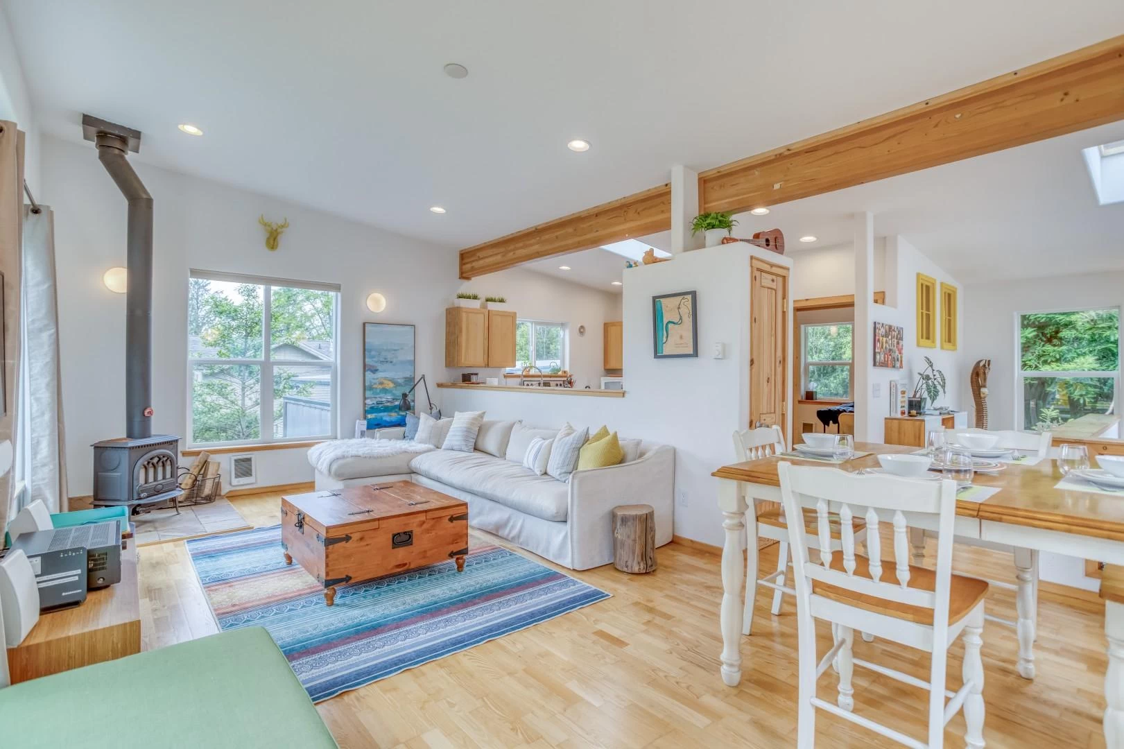 Modern Manzanita Retreat — photo 2