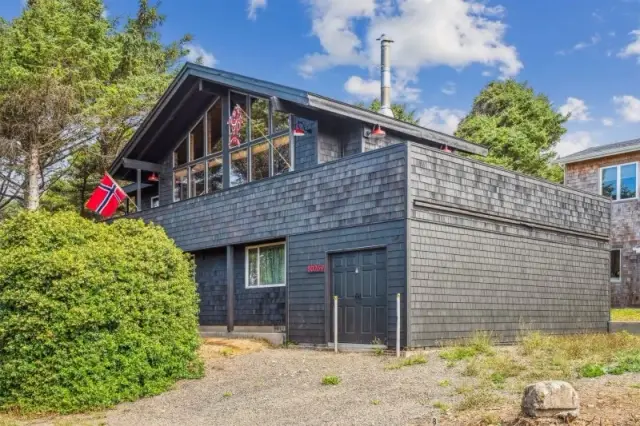 Loki's Longhouse — photo 1