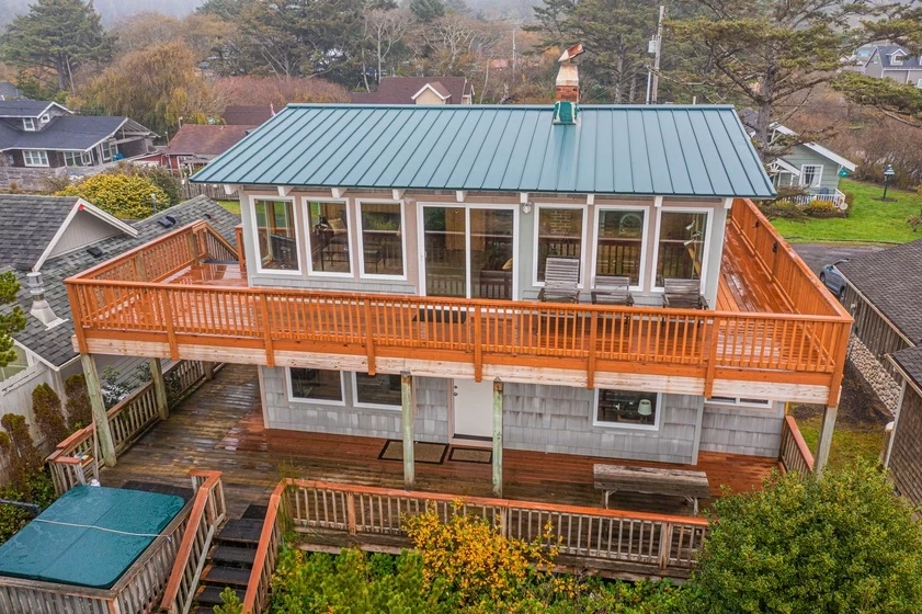 Arnold Beach House — photo 1