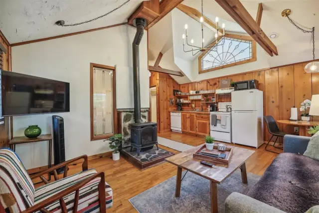 Harrison Inn Artist's Cottage, Cannon Beach – Beachcombers NW — photo 1