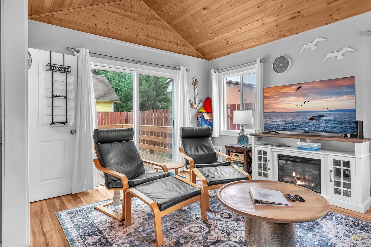 North Shore Cottage — photo 3