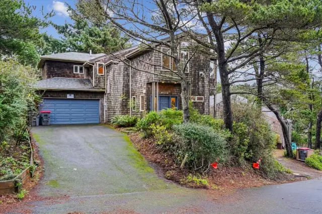 Pacific Vista Cannon Beach Vacation Rental — photo 1