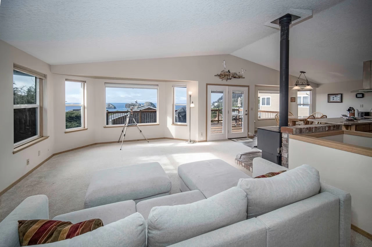 Oceanside Vista — photo 2