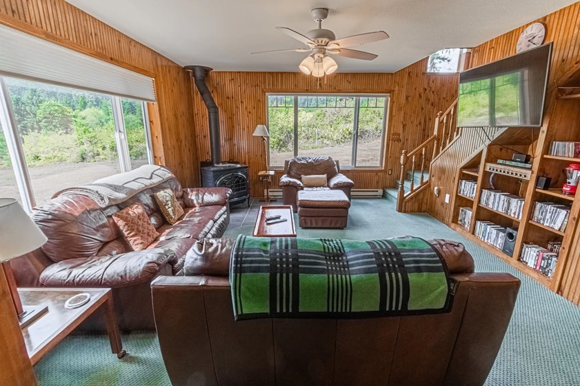 Clear Creek Cabin — photo 2