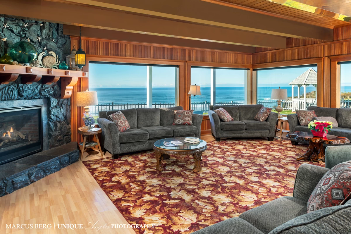 Beach Front Lodge and Loft — photo 2