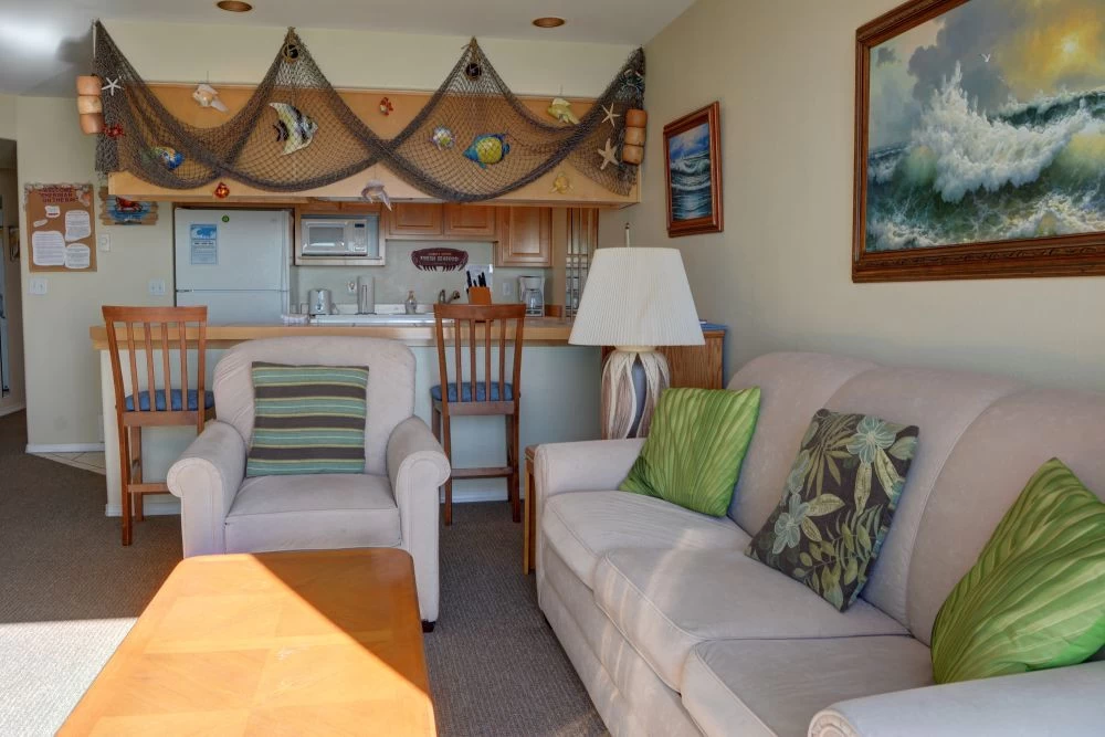 Waters Edge Condos — photo 3