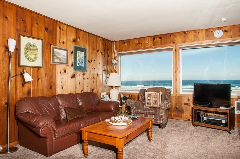 Beach Bungalow — photo 2