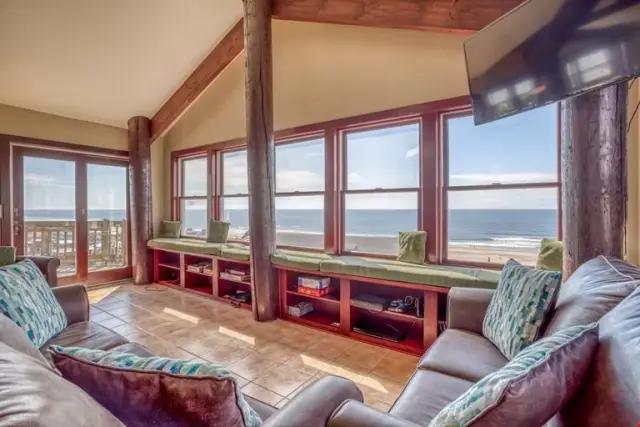 A Beach Treehouse — photo 1