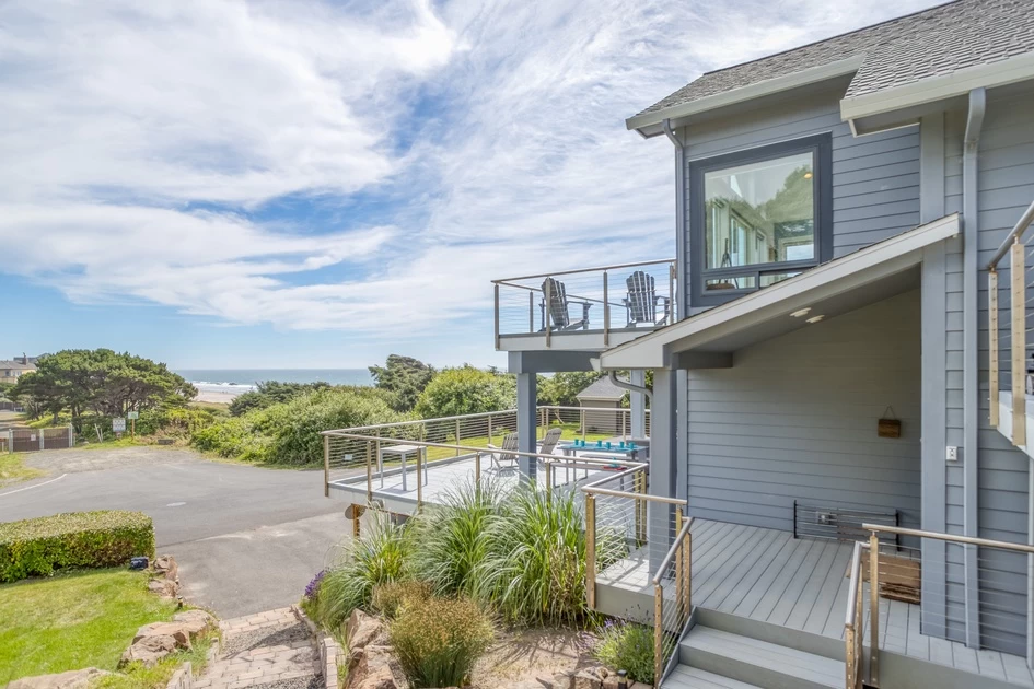 Breakwater Beach House — photo 2