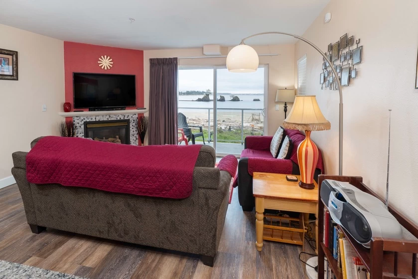 Waters Edge Condo 207 — photo 4