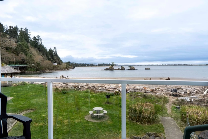 Waters Edge Condo 207 — photo 2