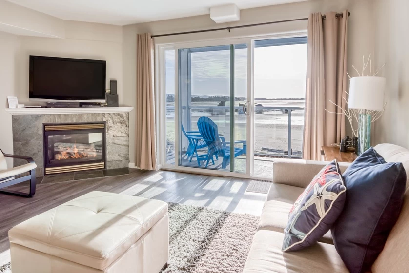 Waters Edge Condo 309 — photo 4