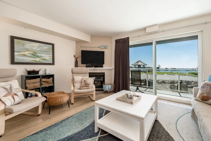 Waters Edge Condo 103 — photo 1
