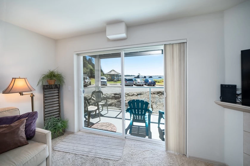 Waters Edge Condo 104 — photo 4