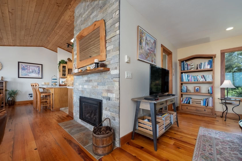 Siletz Bay Beach House — photo 4