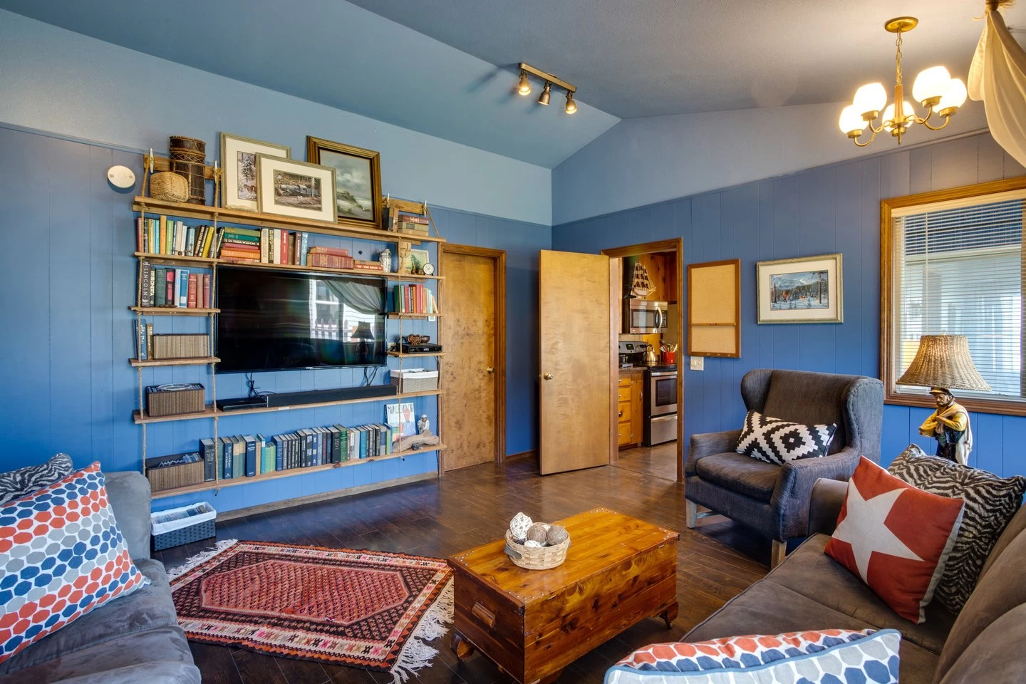 Lady Kennaway Oceanfront Vacation Rental — photo 4