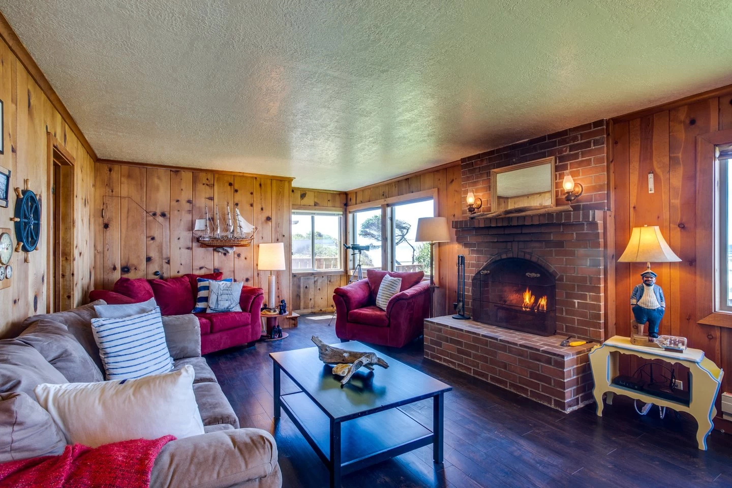 Lady Kennaway Oceanfront Vacation Rental — photo 3