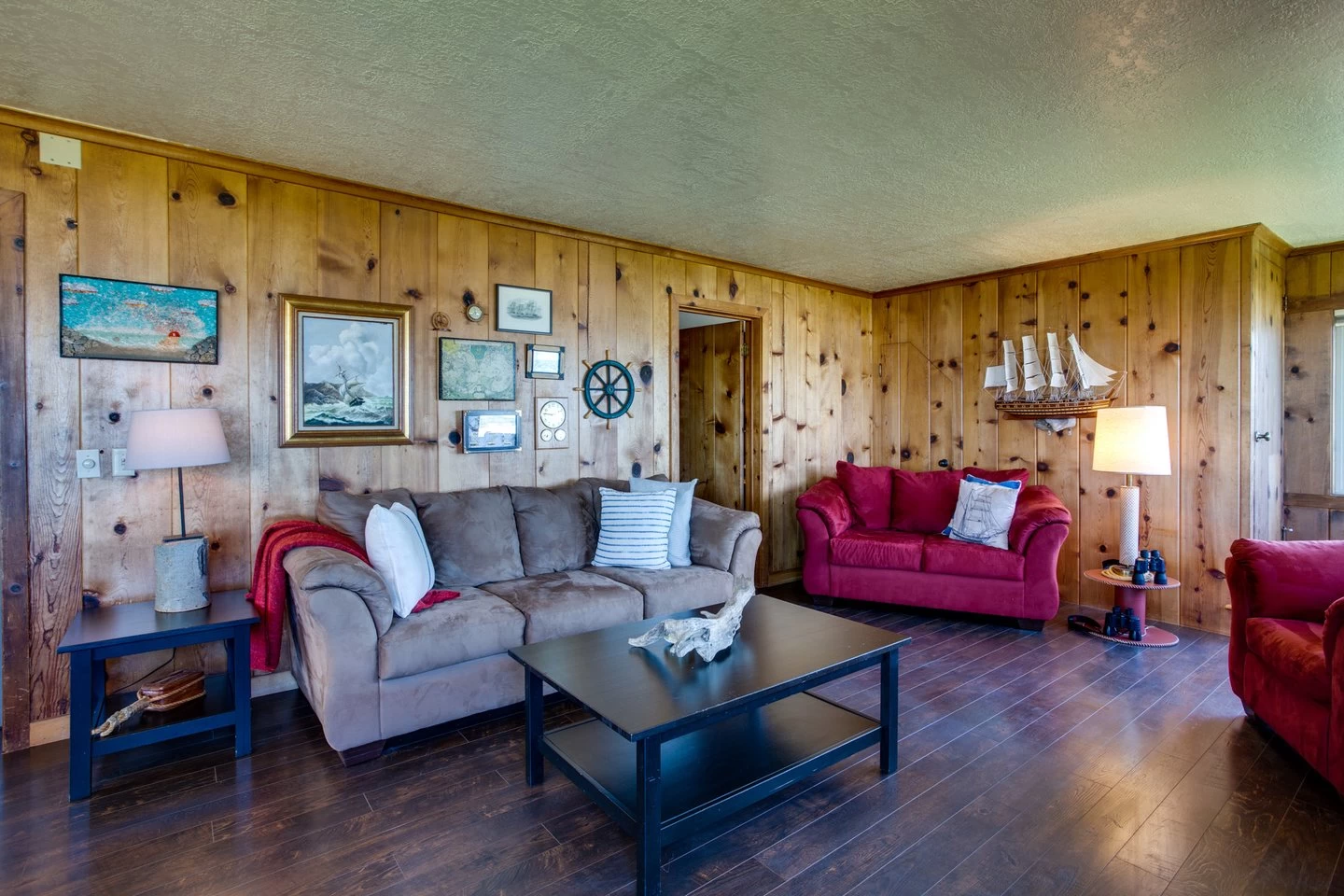 Lady Kennaway Oceanfront Vacation Rental — photo 2