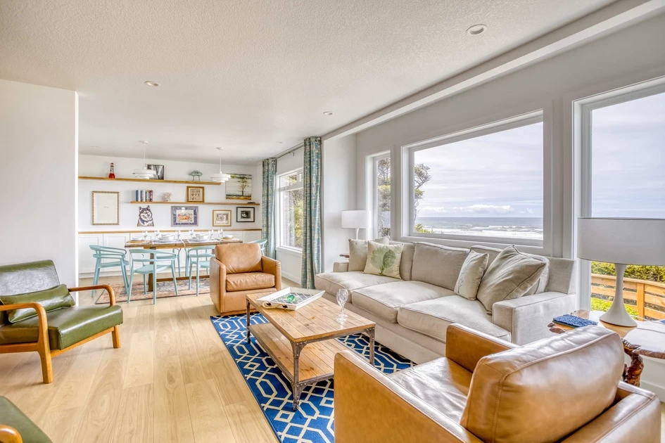 Pacific House — photo 4