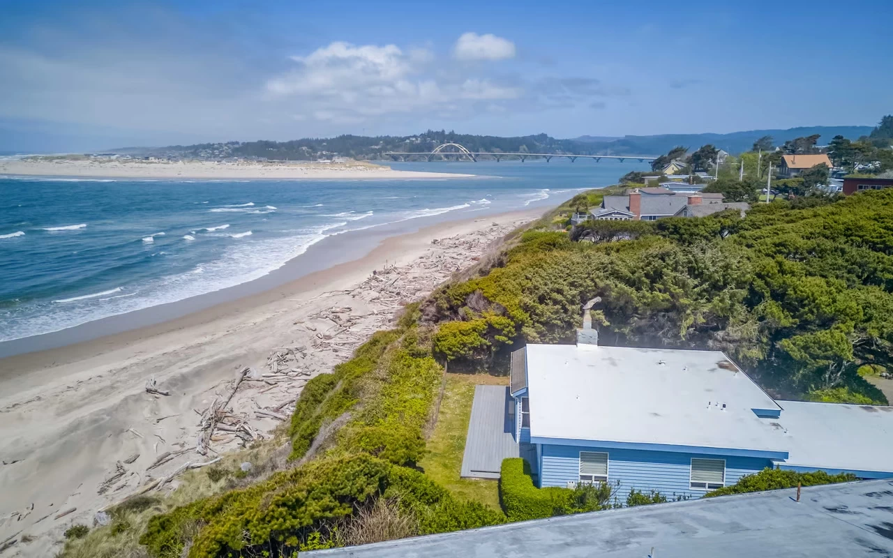 Seawoods — photo 1