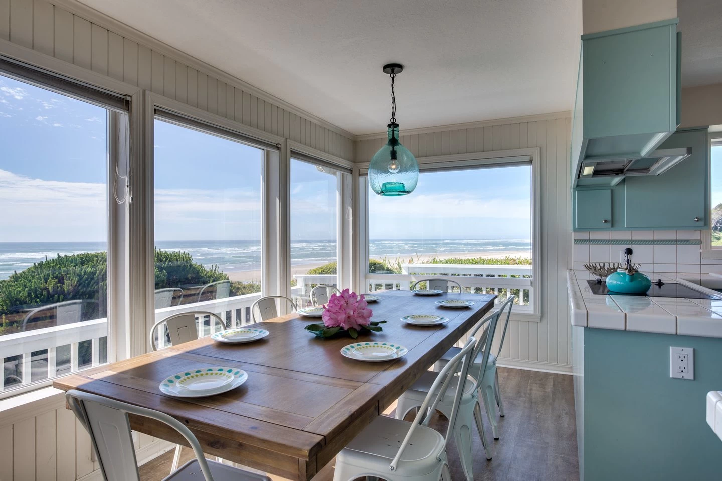 Alicia by the Sea – Oceanfront Vacation Home — photo 2