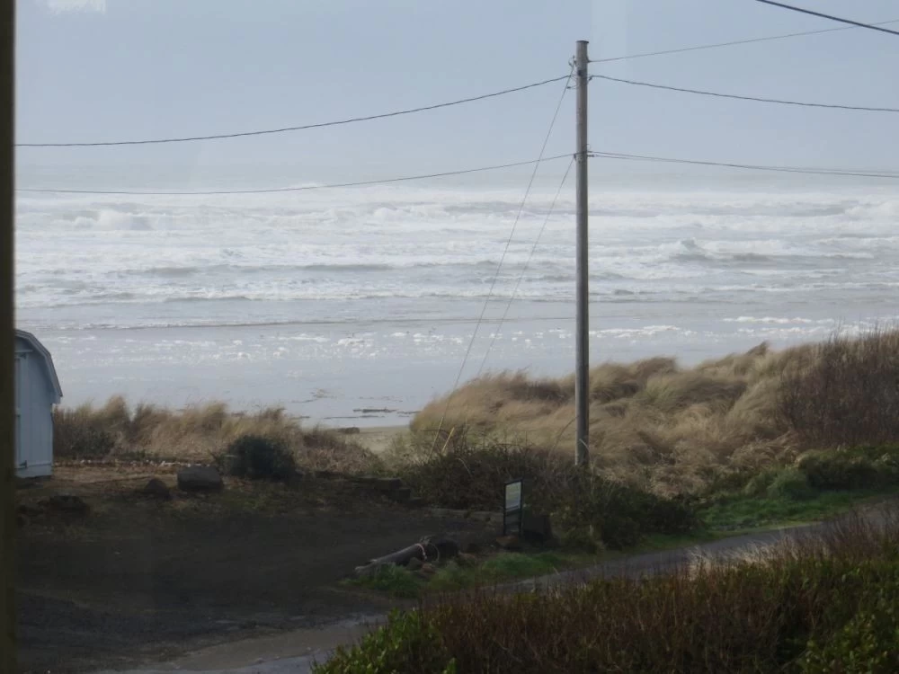 Sea Lion Surf on Heceta Beach — photo 1
