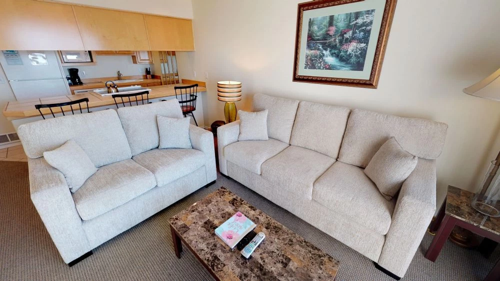 Water's Edge Condo 402 — photo 4