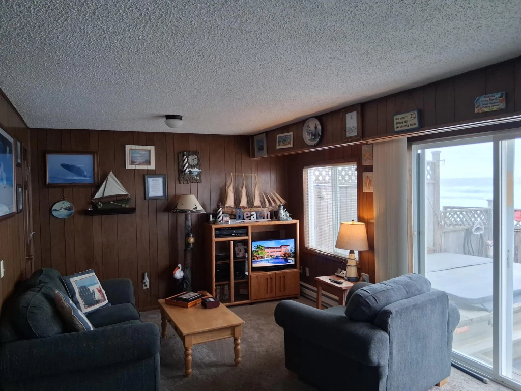 Coast House — photo 5