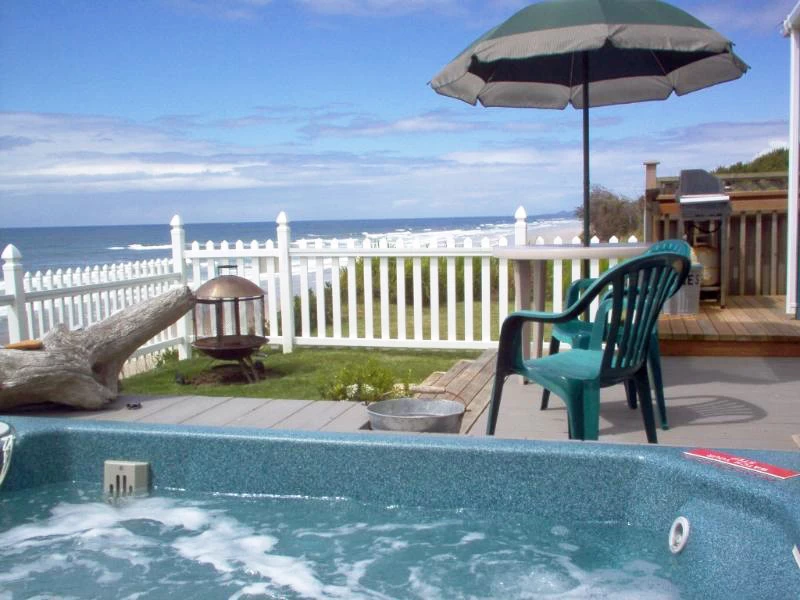 Coast House — photo 1